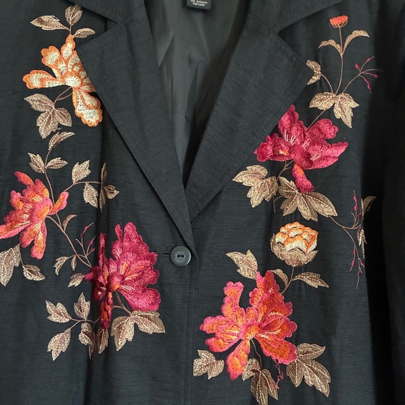Silkland Black Embroidered Longline Blazer Floral Silk Blend Jacket 1X - Picture 3 of 11